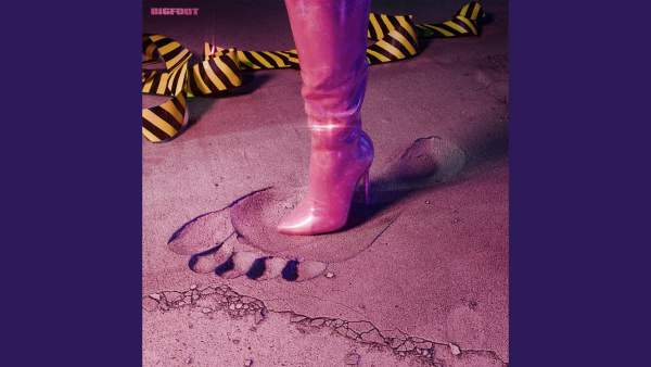 Big Foot (Acapella) Lyrics by Nicki Minaj